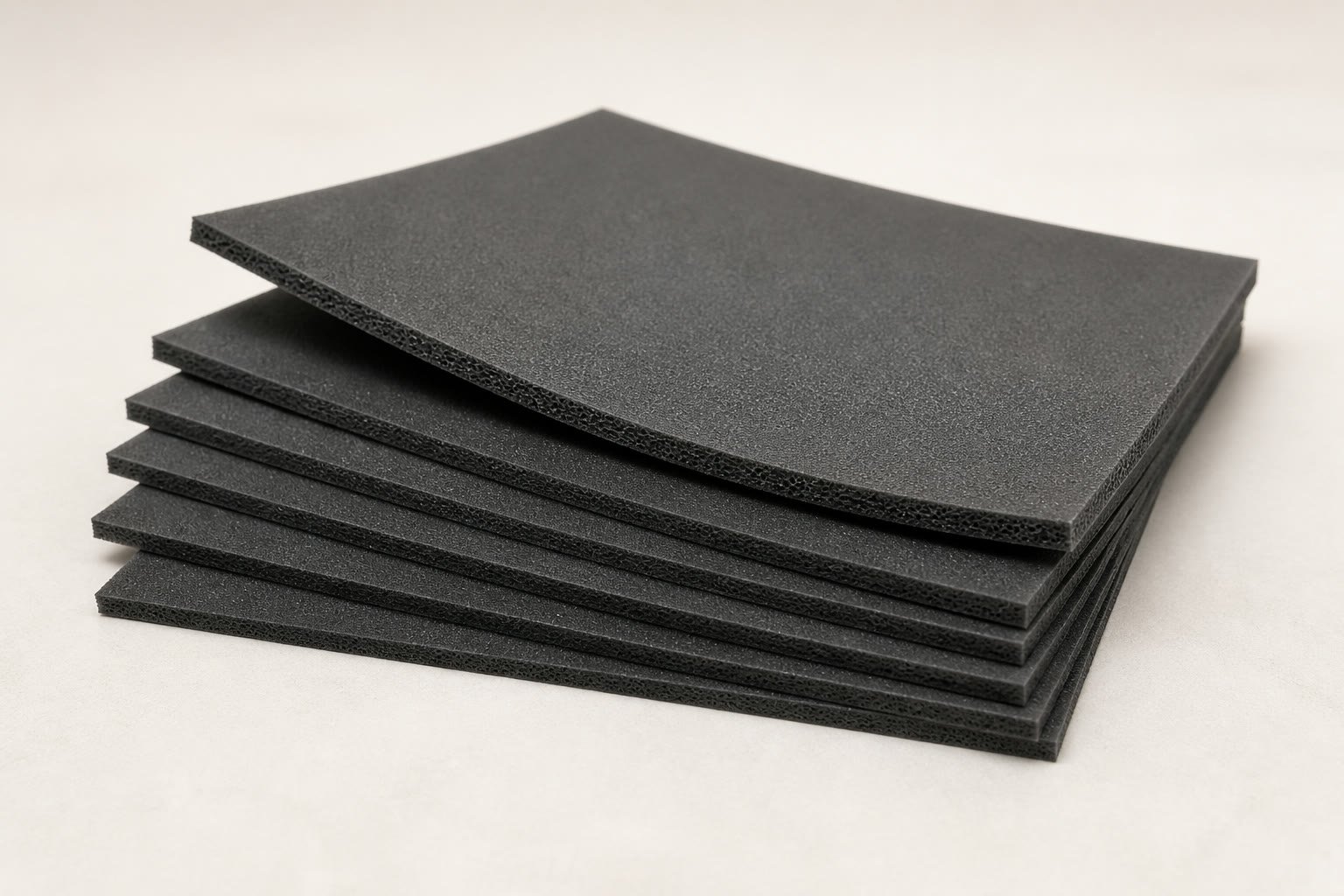 Graphene thermal foam